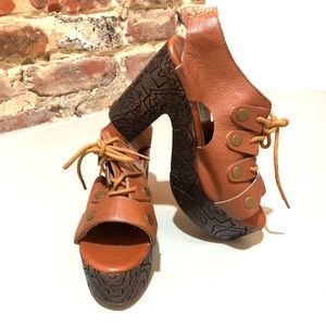 Free people clogs